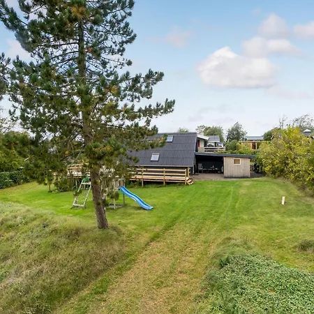 Amazing In With House A Panoramic View Holiday home Roslev